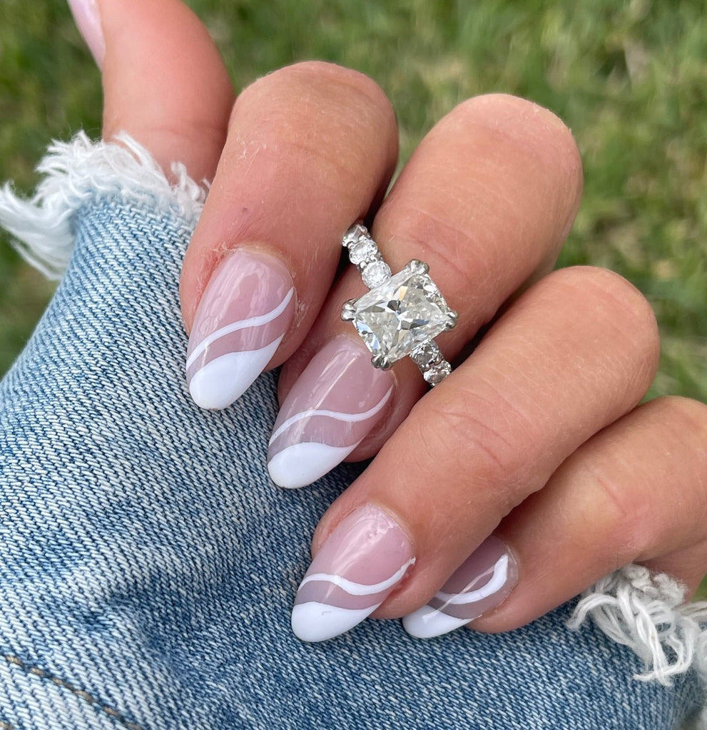 Diamond vs. Morganite Engagement Rings — Which is Best for You?