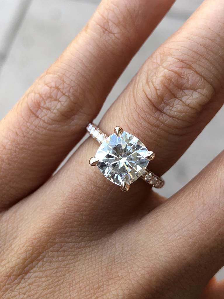Rose Gold, White Gold, Yellow Gold, and Platinum: What's the Difference?