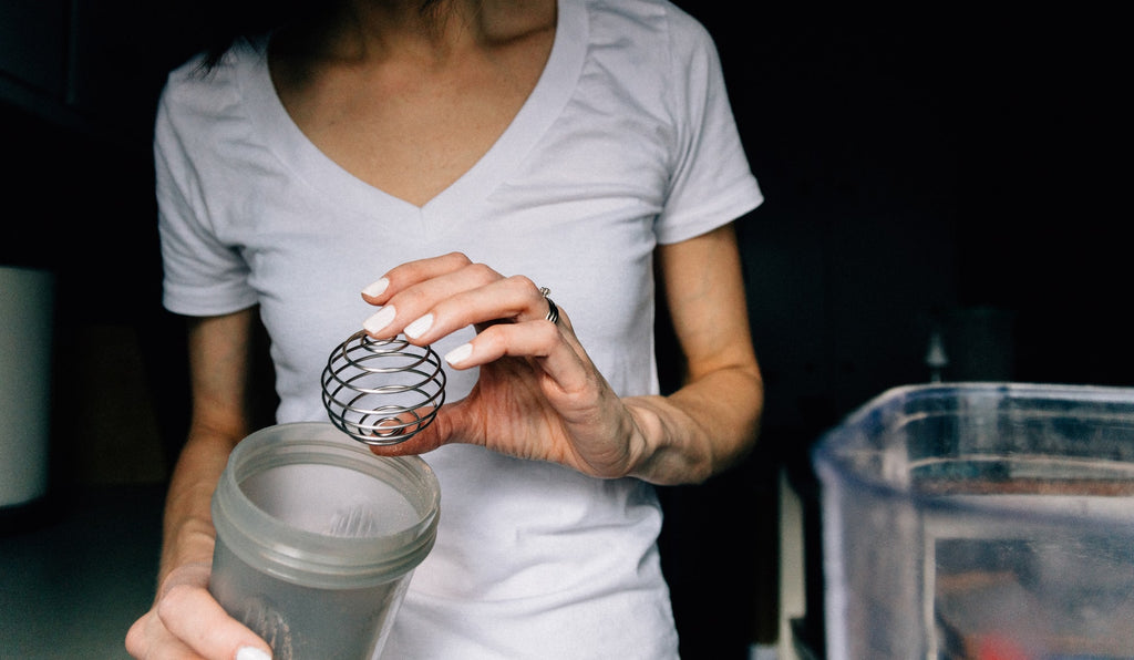 How to Care for Your Engagement Ring: 8 Do's and Don'ts