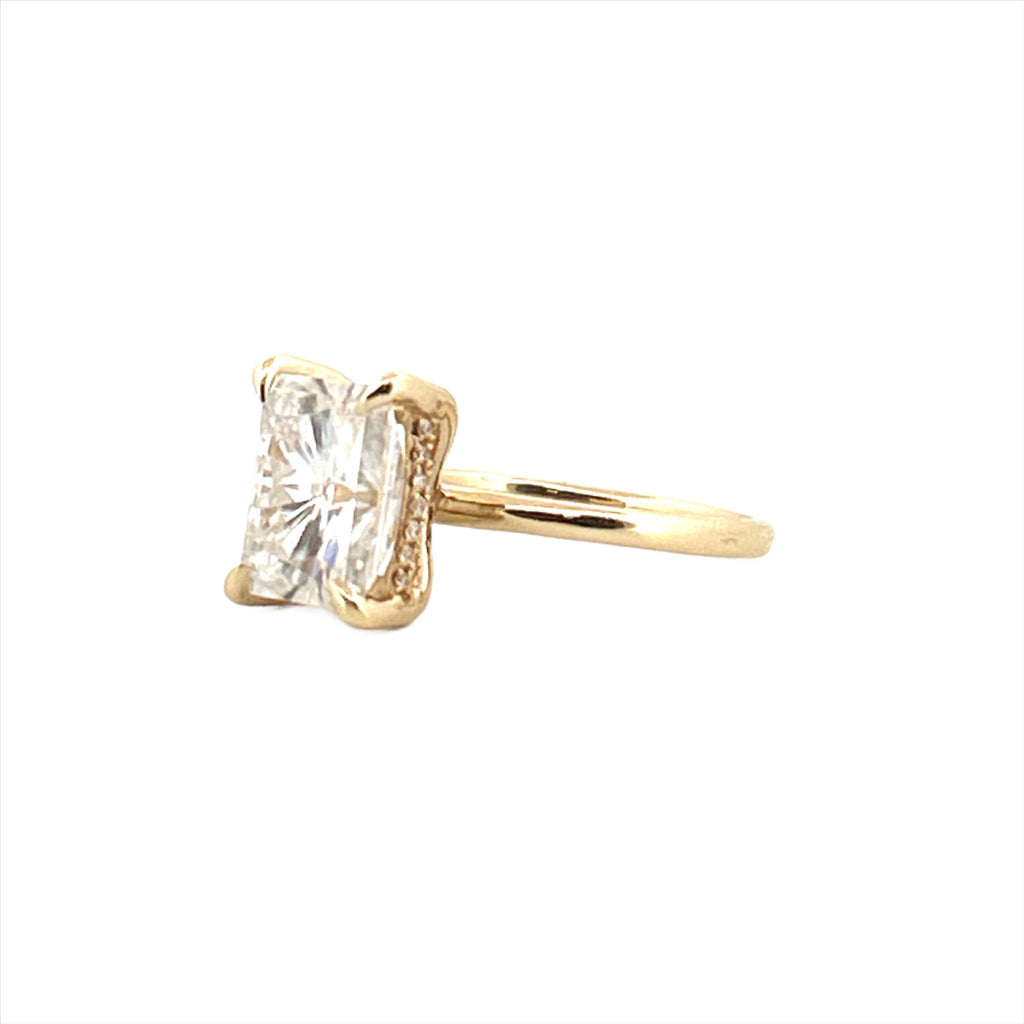 14K Gold 4.00 Carat Radiant Cut Moissanite Solitaire Engagement Ring