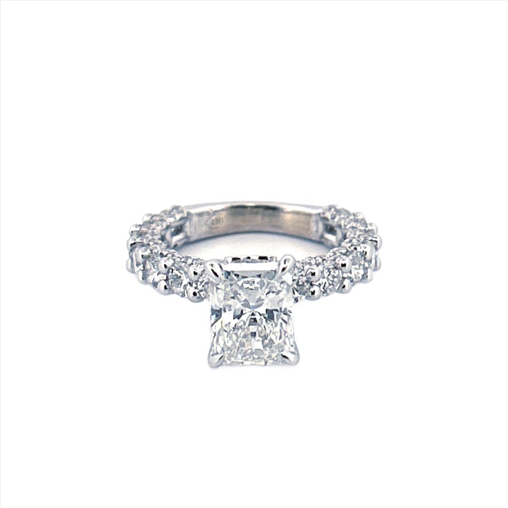 The Giselle Lab Grown Diamond Engagement Ring w/ 2.00 Carat Lab Grown Radiant Center Stone