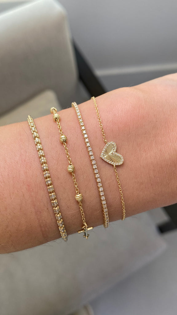 14K Gold Fluted Heart Diamond Charm Bracelet