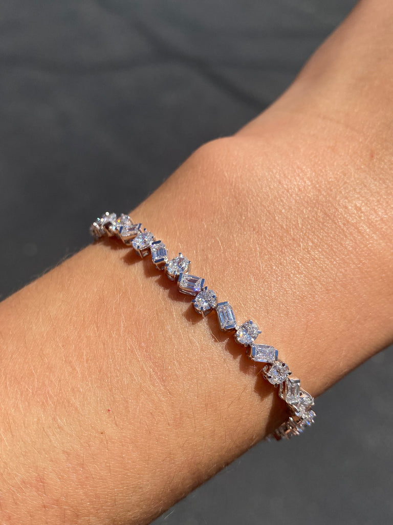 14K Gold Lab Grown Oval and Baguette Diamond Tennis Bracelet