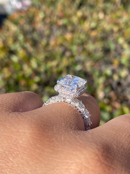 The Giselle Engagement Ring with Moissanite Center Stone