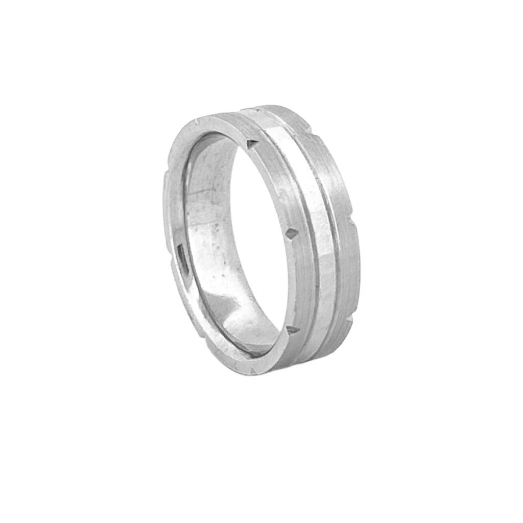 14K Gold Notched and Faceted Mens Band