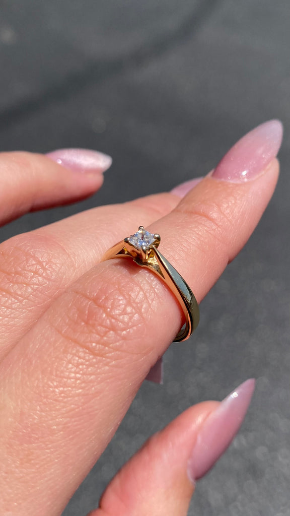 14K Gold 0.10 Carat Natural Princess Diamond Solitaire Cathedral Engagement Ring