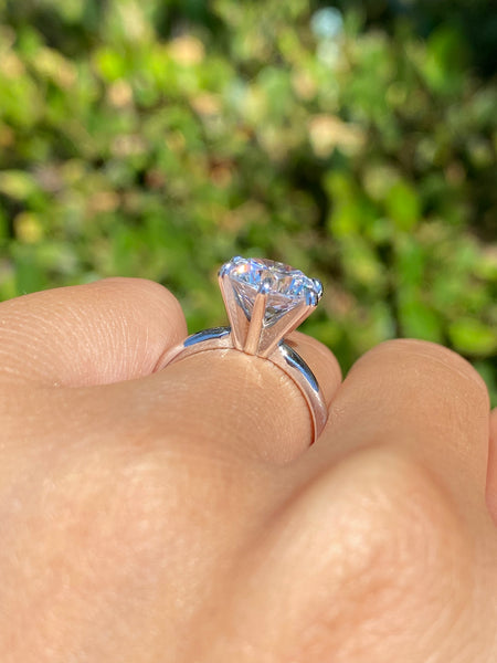 14K Gold 3.00 Carat Round Lab Grown Diamond 6 Prong Solitaire