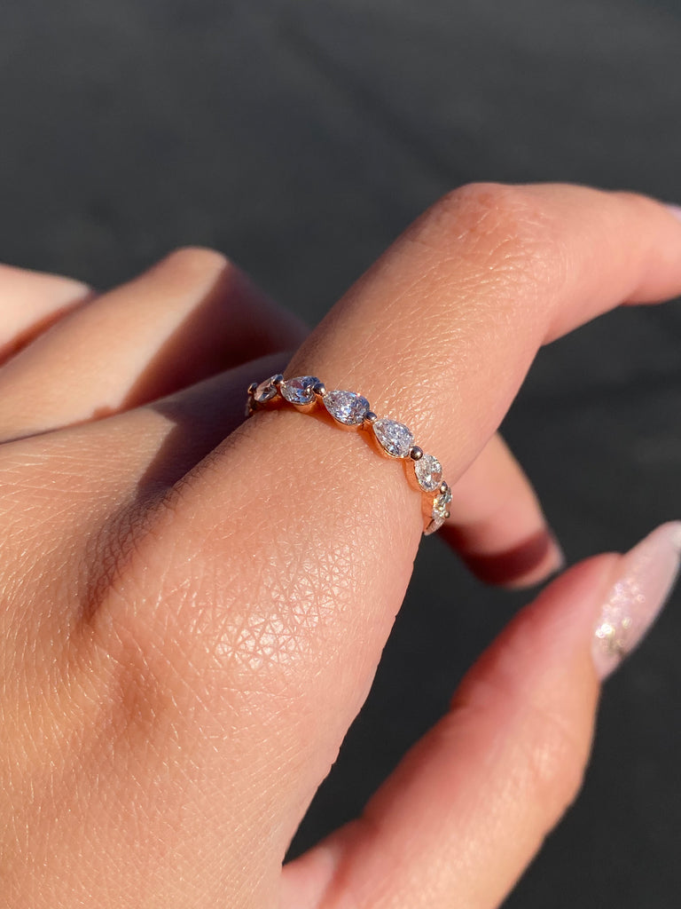 14K Gold Single Prong Pear Diamond Band