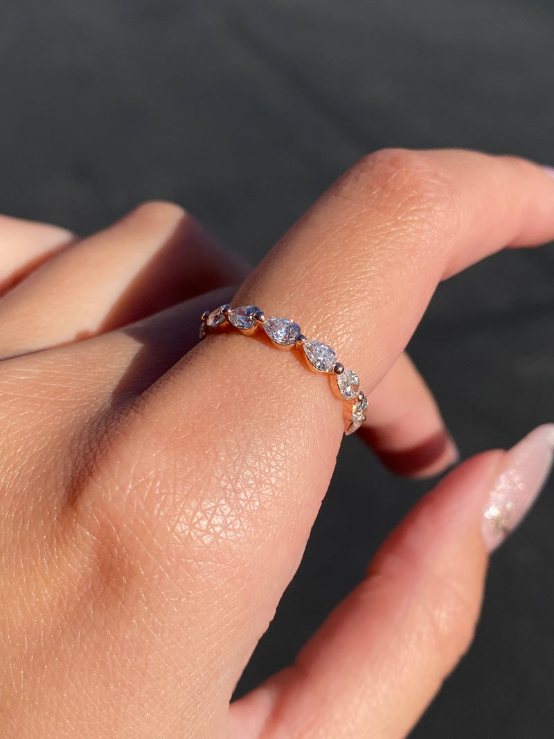 14K Gold Single Prong Pear Diamond Band