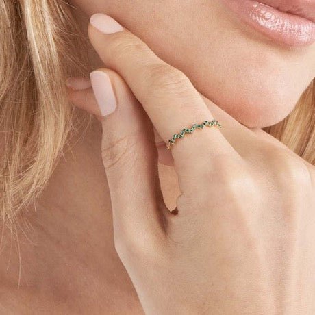 14K Gold Zig Zag Emerald Band