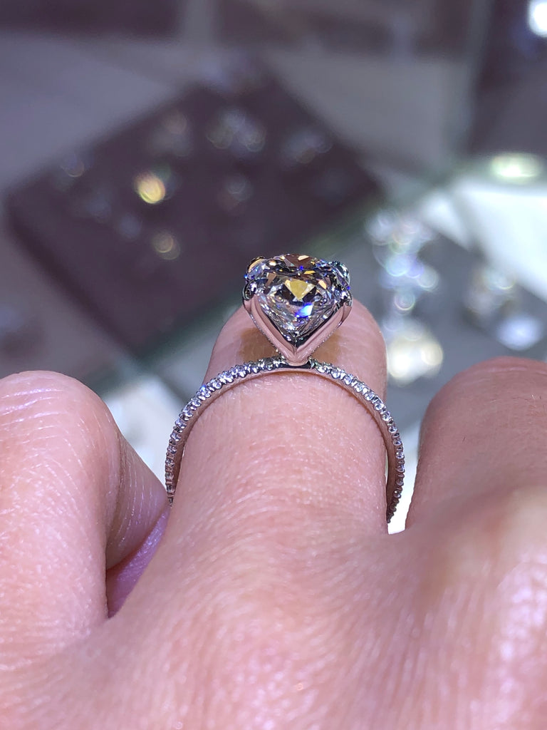 14K Gold 3.00 Carat Lab Grown Oval Diamond Engagement Band