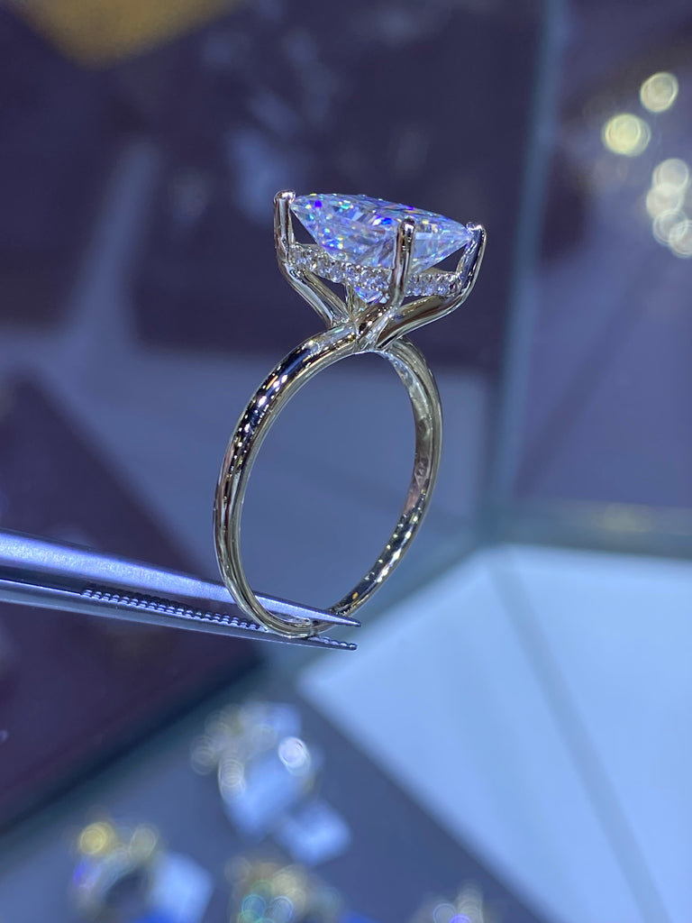 14K Gold 4.00 Carat Radiant Cut Moissanite Solitaire Engagement Ring