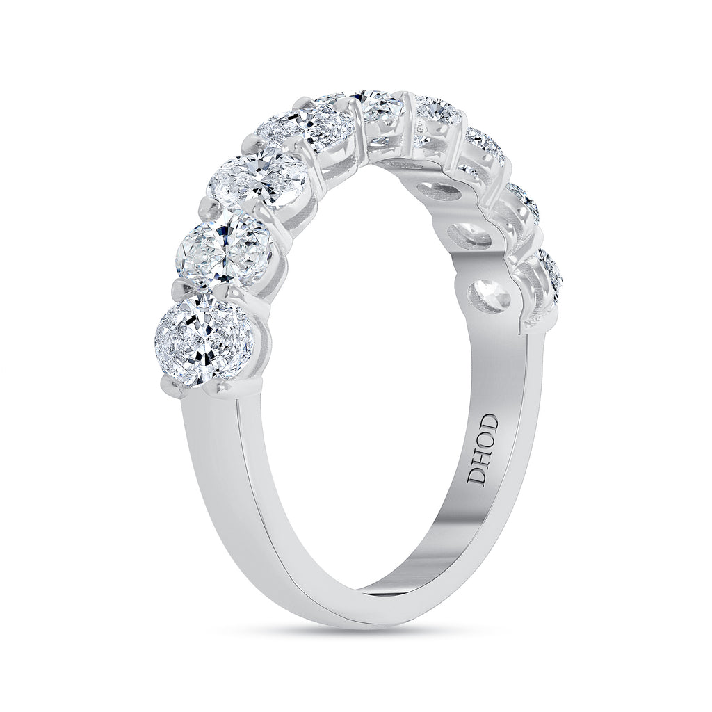 14K Gold 0.20 Carat Each Diamond Oval Shape Band