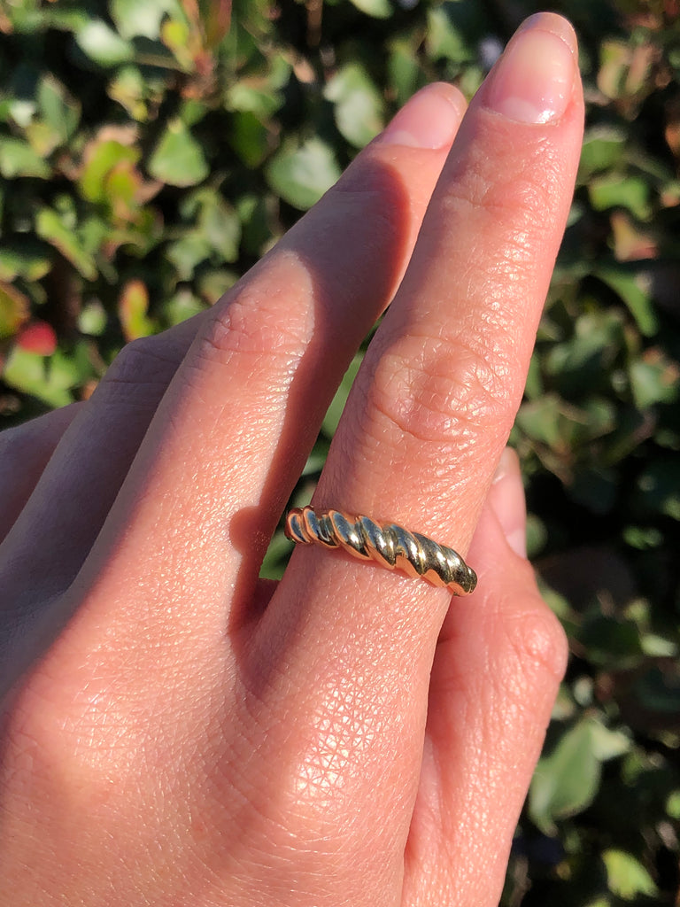 14K Gold Croissant Ring