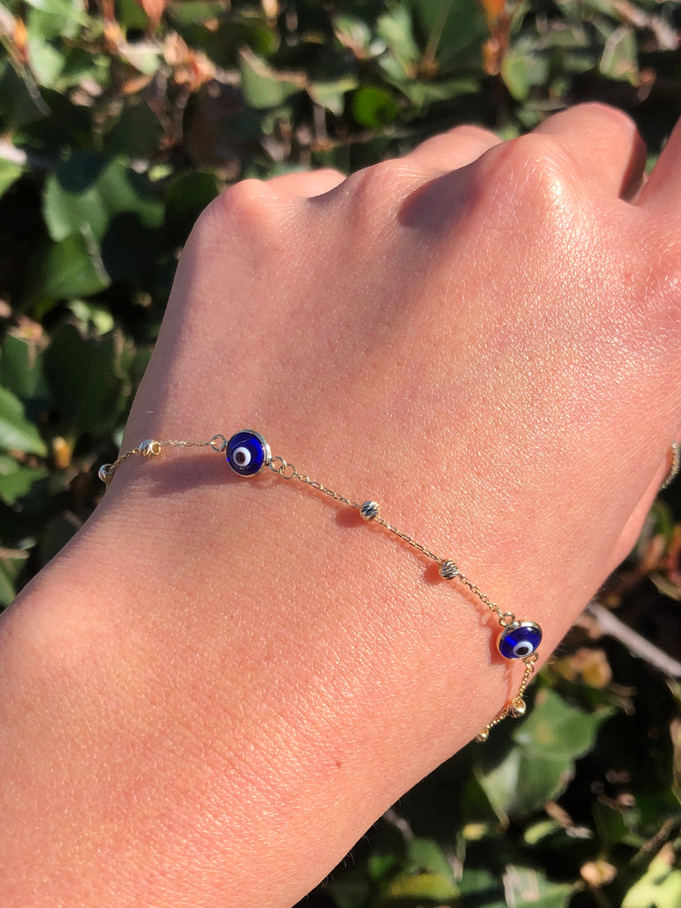 14K Yellow Gold Evil Eye Diamond Cut Ball Bracelet