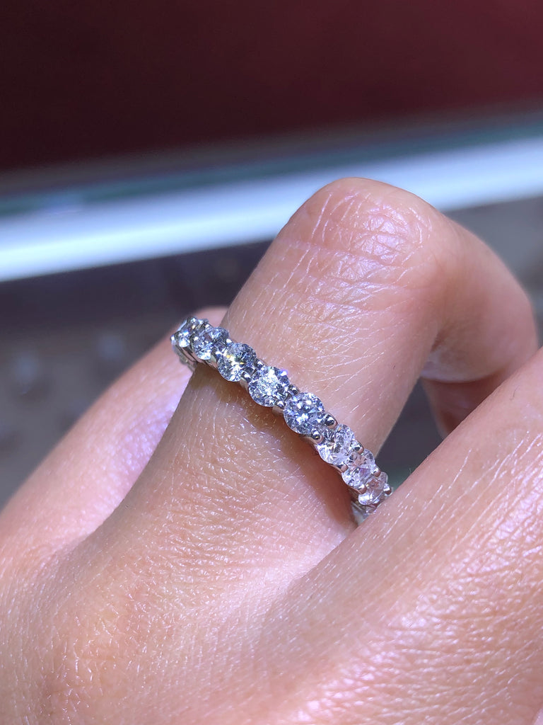 14K Gold Round Diamond Eternity