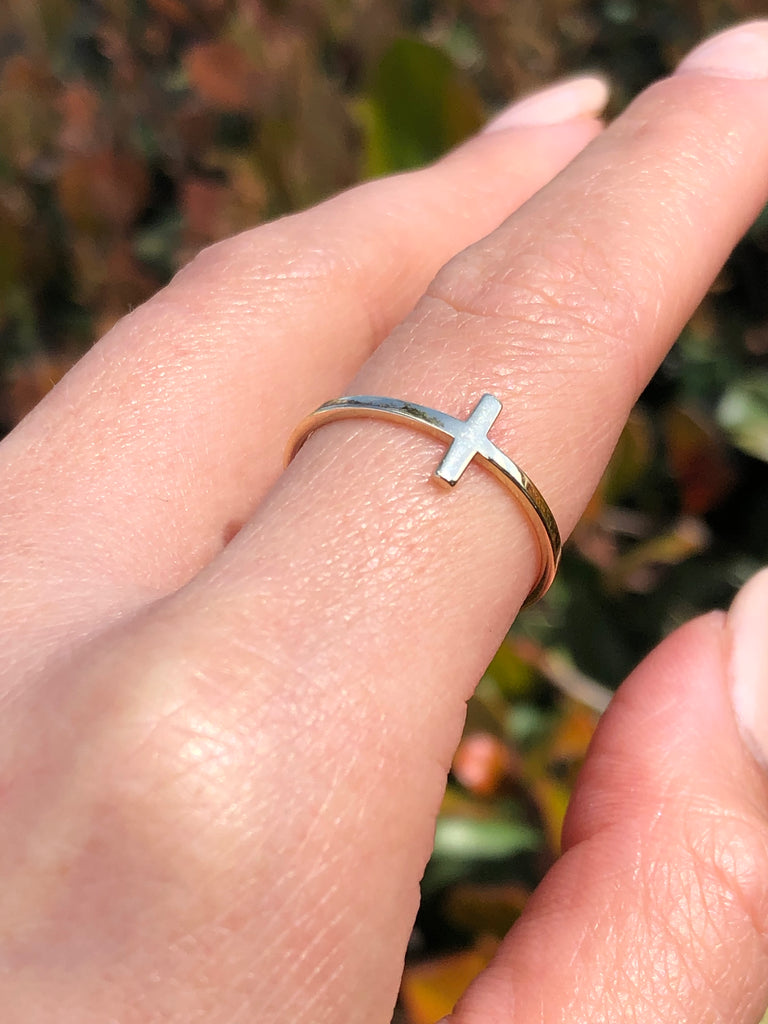 14K Cross Gold Band