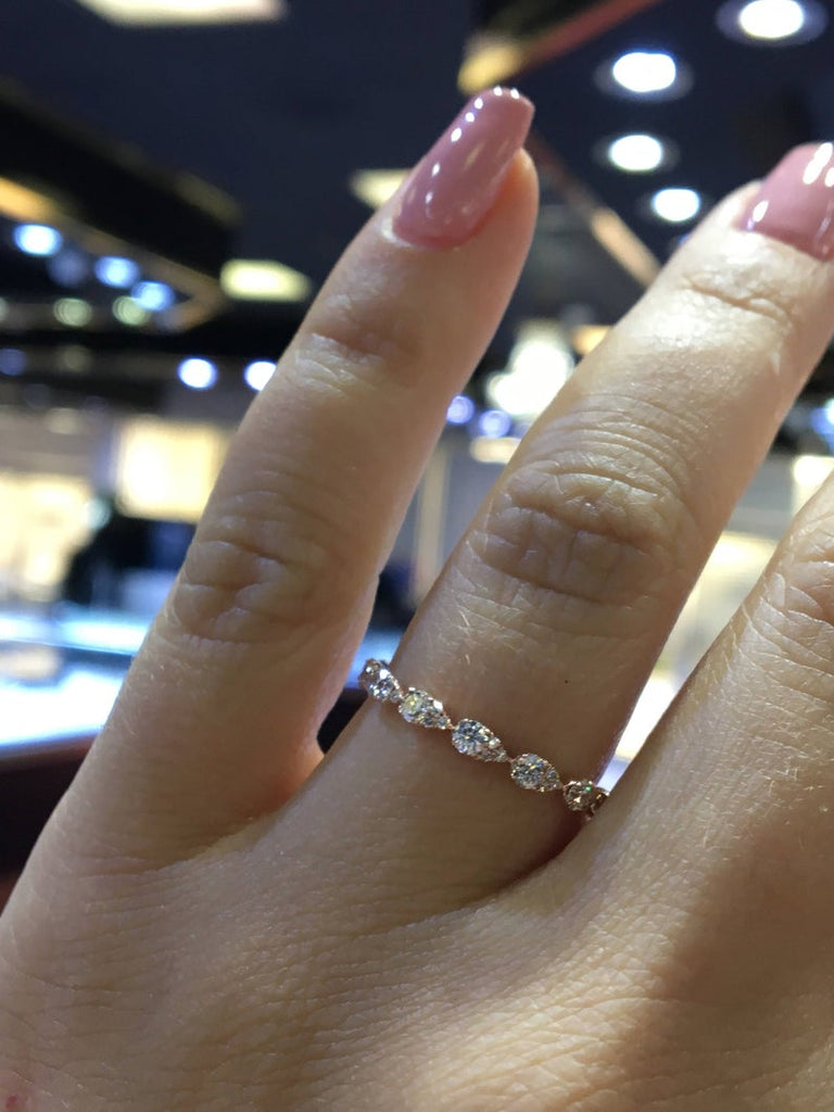 14K Gold Pear Shape Band