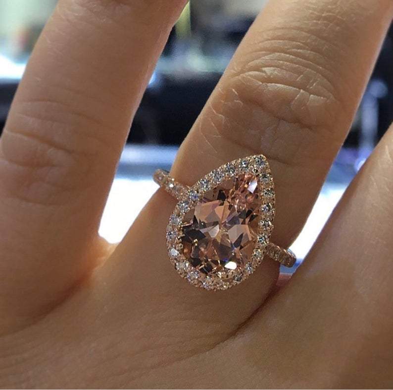 Gold Diamond Halo ring