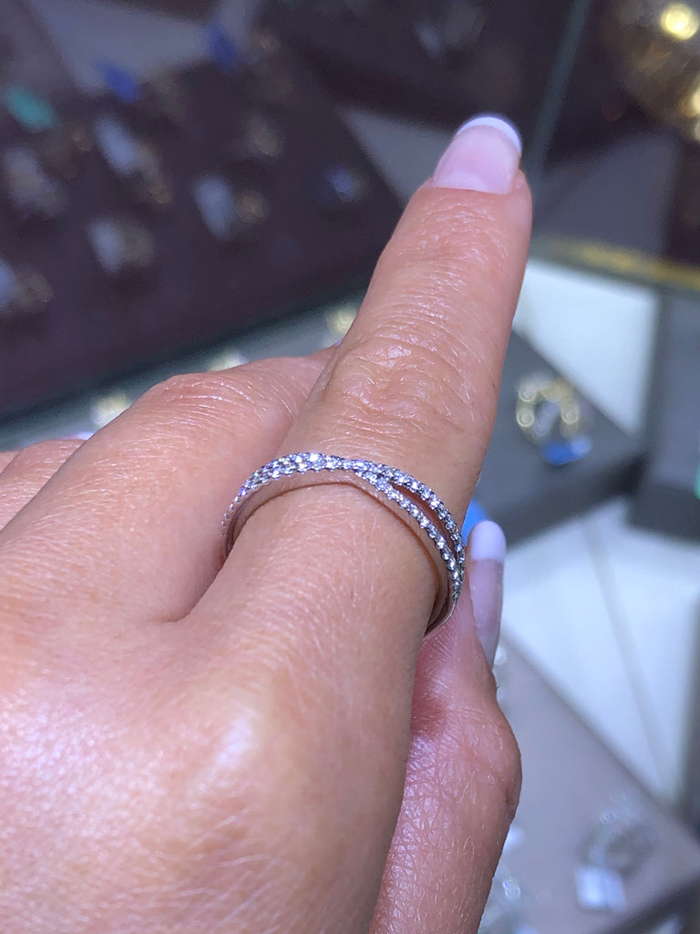 14K Gold Criss-Cross Diamond Ring