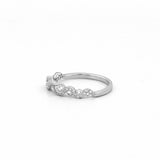 14K Gold Wavy Round Diamond Band