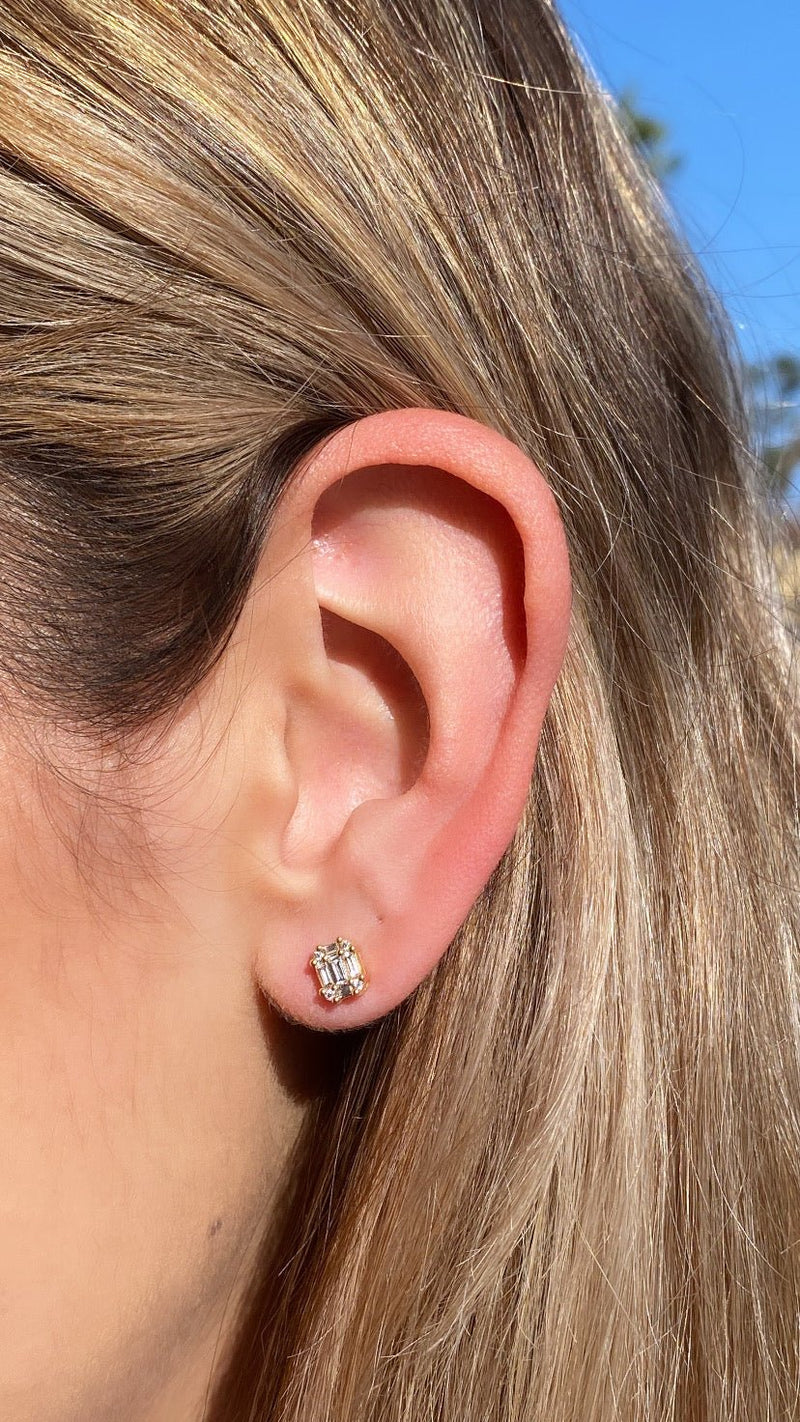 14K Gold 0.40 Carats Baguette Cluster Diamond Earrings