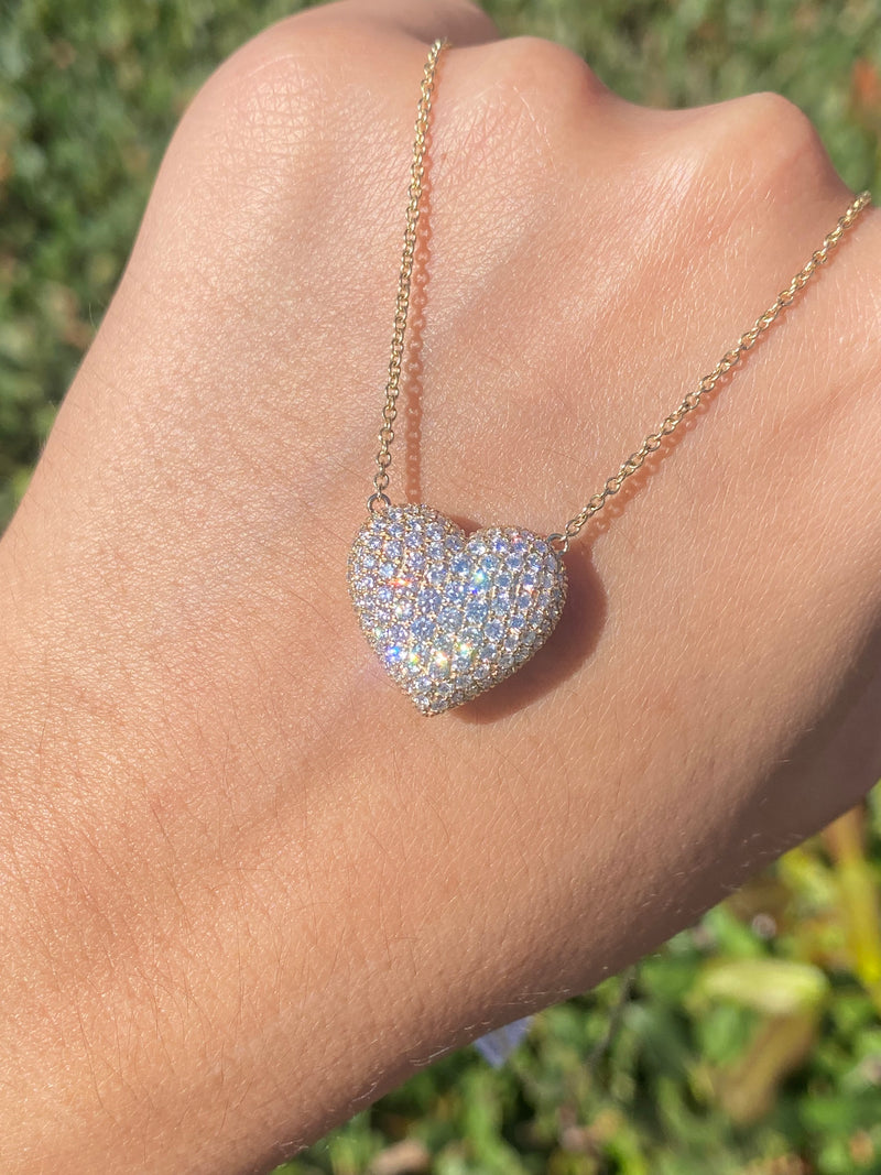 14K Gold Diamond Heart Pavé Pendant Necklace