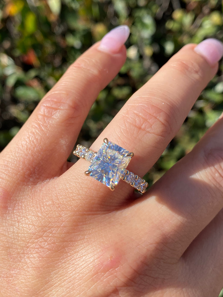 Lab Grown Diamond Engagement Rings