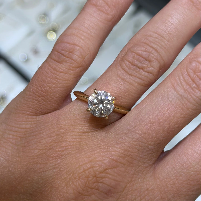 14K Gold Lab Grown Round Diamond Edged Solitaire Engagement Ring