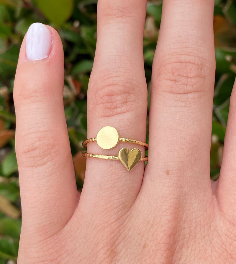 14K Yellow Gold Heart and Circle Diamond Cut Band