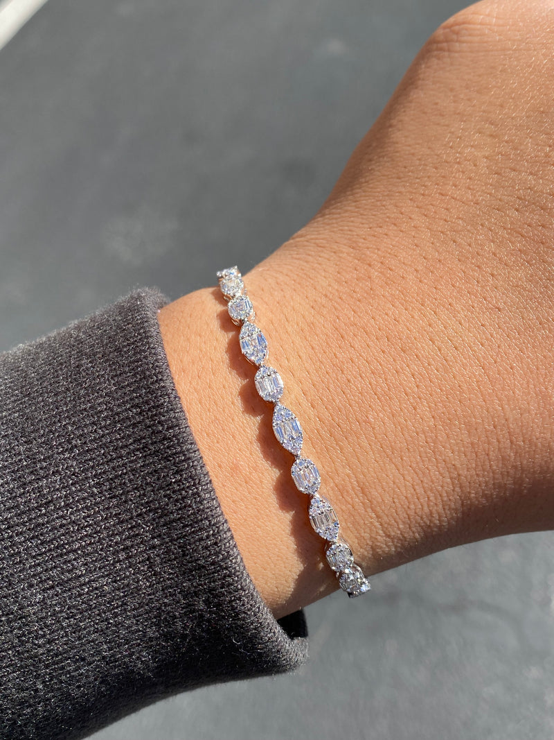 14K Gold Oval and Marquise Shape Diamond Cluster Bracelet