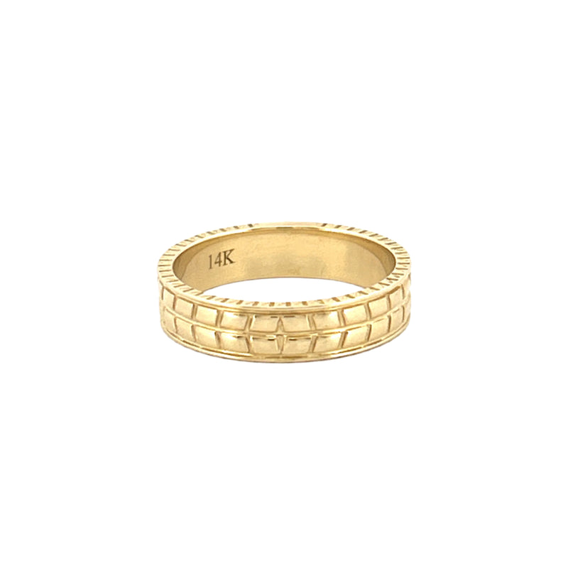 14K Gold Carved Pattern Mens Band