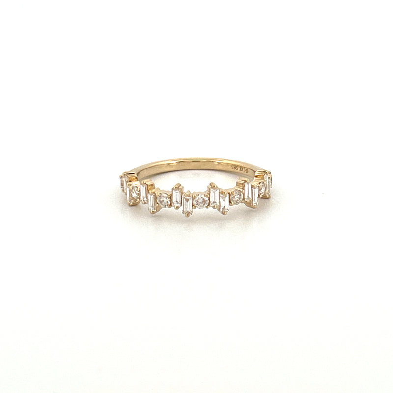 14K Gold Staggered Round and Baguette Diamond Band