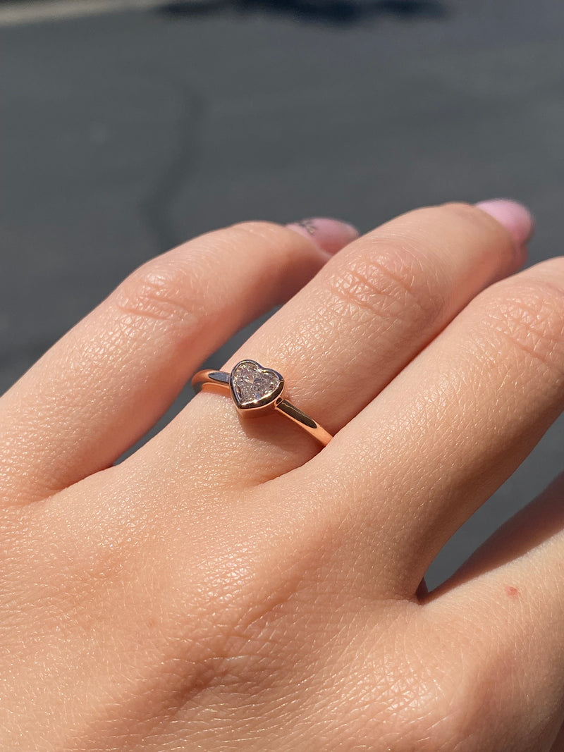 14K Gold Heart Bezel Diamond Solitaire Band