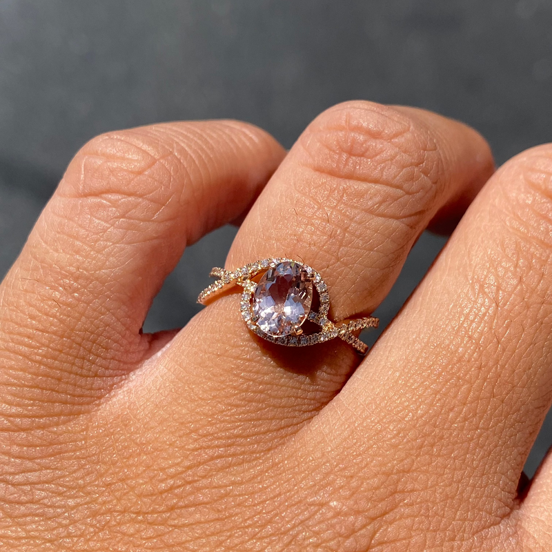 14K Gold Oval Morganite Split Curve Diamond Ring