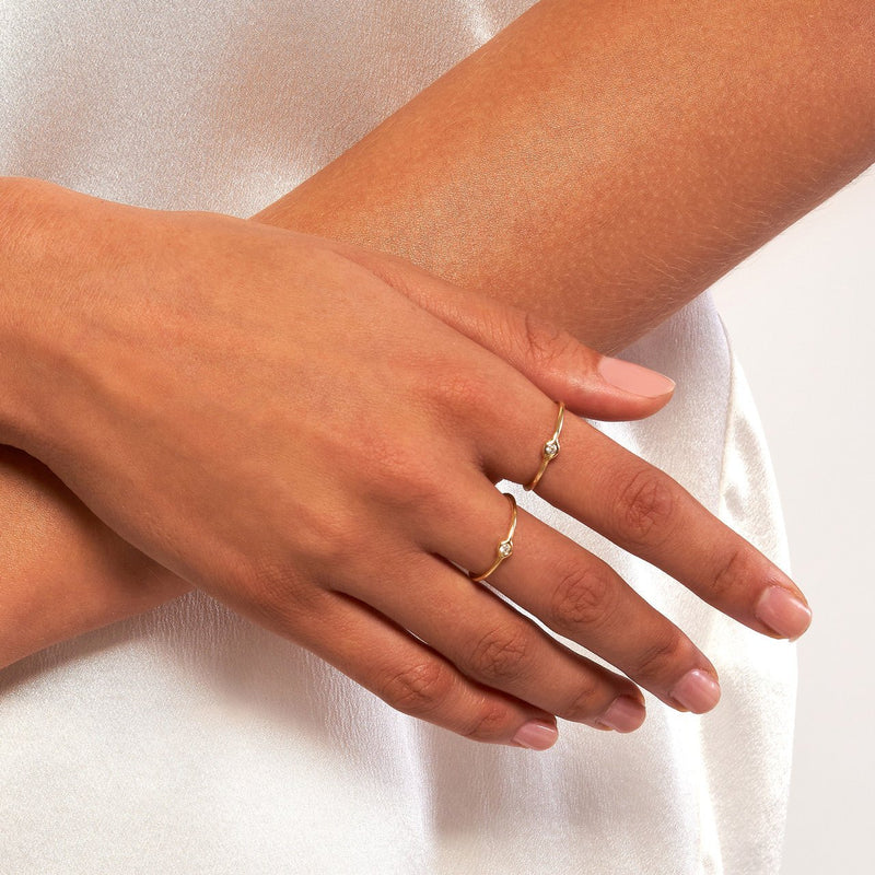 14K Gold Solo Round Bezel Diamond Band