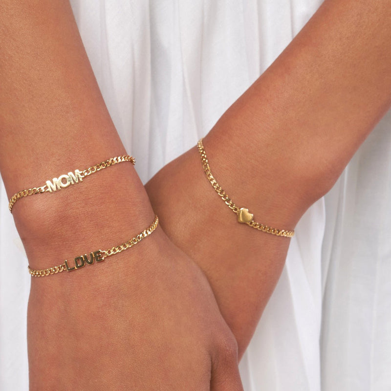 14K Gold Heart Curb Chain Bracelet