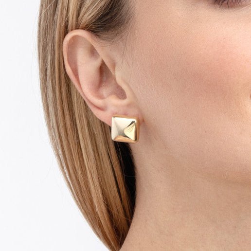 14K Gold Puffy Square Stud Earrings