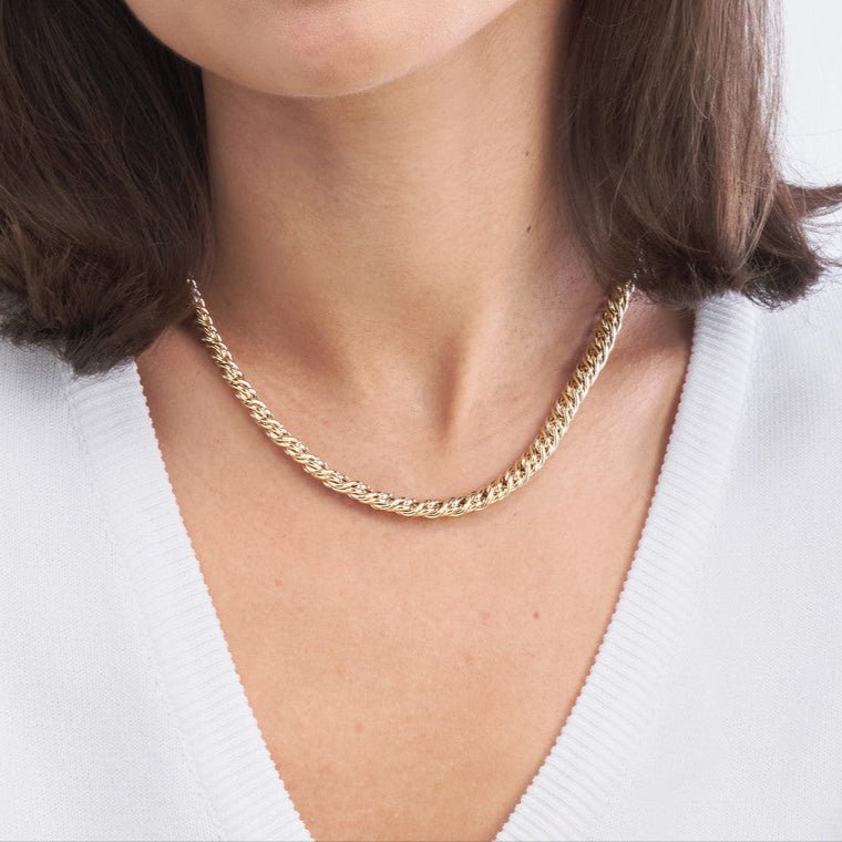 14K Gold Small Twisted Cable Chain Necklace