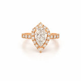 14K Gold 1.00 Cara Lab Grown Pear Diamond Shield Halo Cathedral Engagement Ring