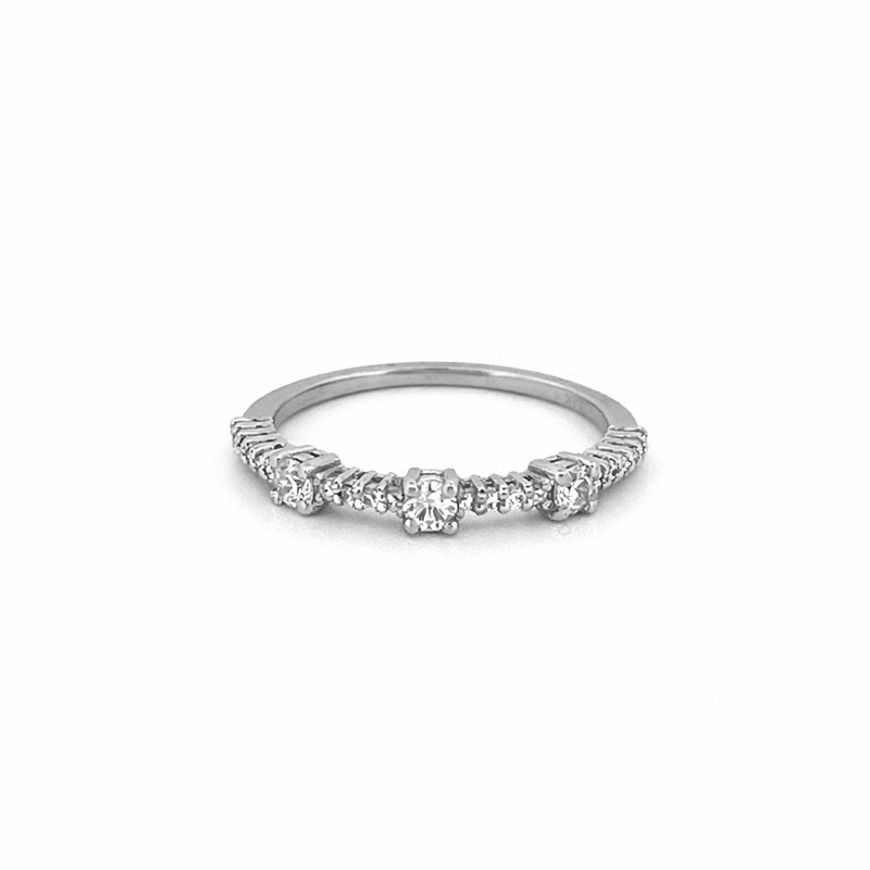 14K Gold Three Station Basket Set Round Diamond Band