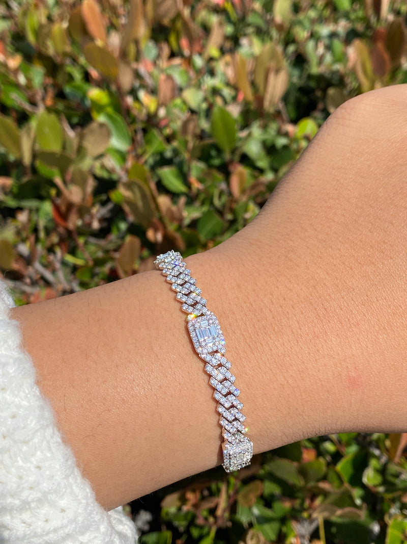 14K Gold Cluster Halo Diamond Cuban Bracelet