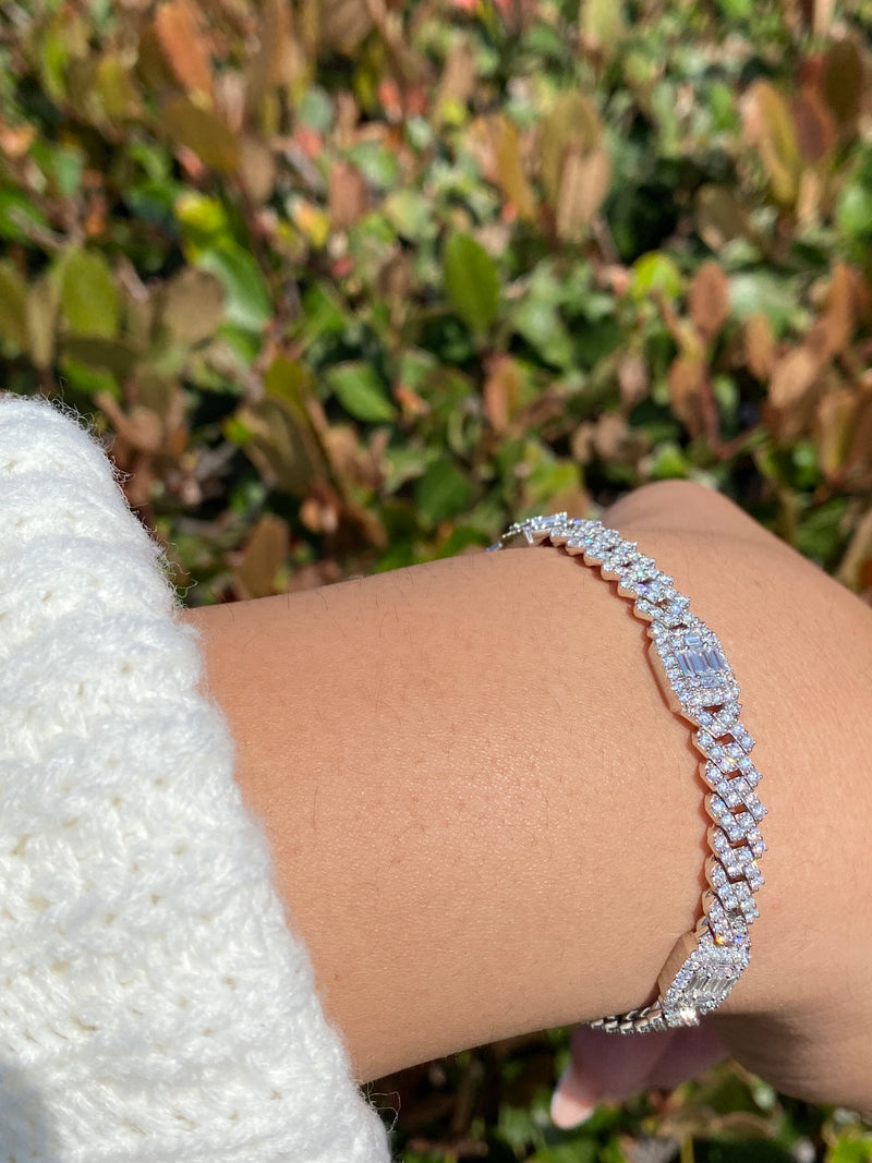 14K Gold Cluster Halo Diamond Cuban Bracelet