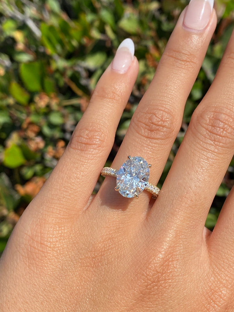 14K Gold Oval Diamond Cluster Engagement Ring – David's House of Diamonds