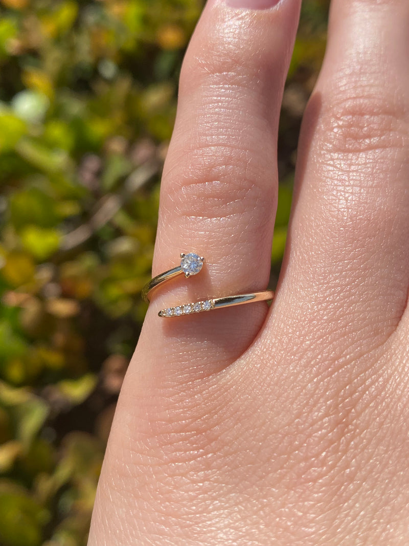 14K Gold Open Wrapped Single Bezel Diamond Band