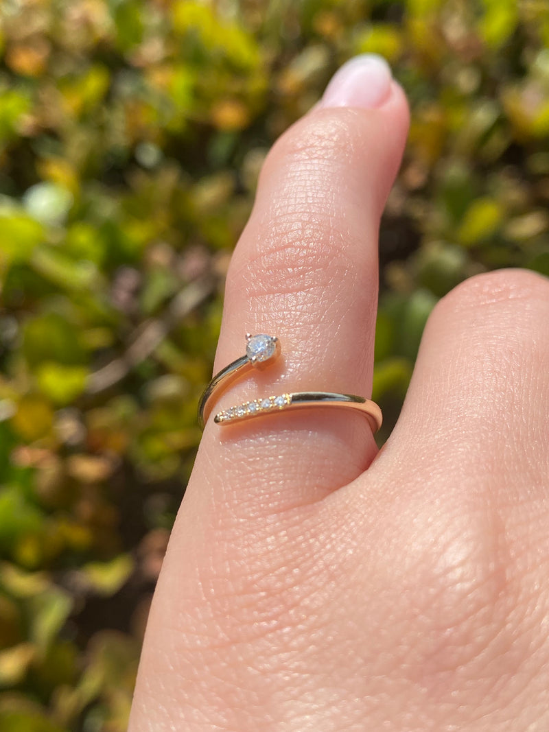 14K Gold Open Wrapped Single Bezel Diamond Band