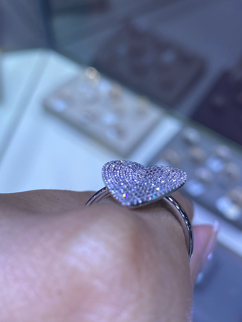 14K Gold Large Heart Diamond Pavé Band