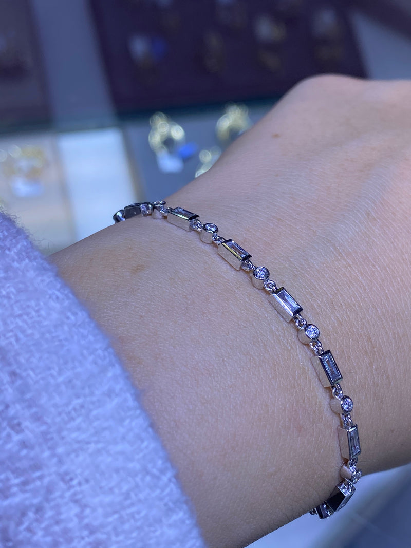 14K Gold Baguette and Round Bezel Set Diamond Bracelet