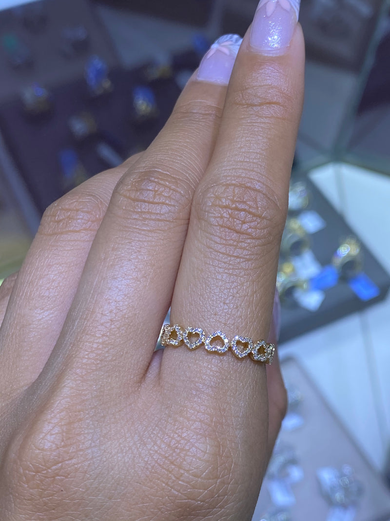 14K Gold Diamond Heart Link Band