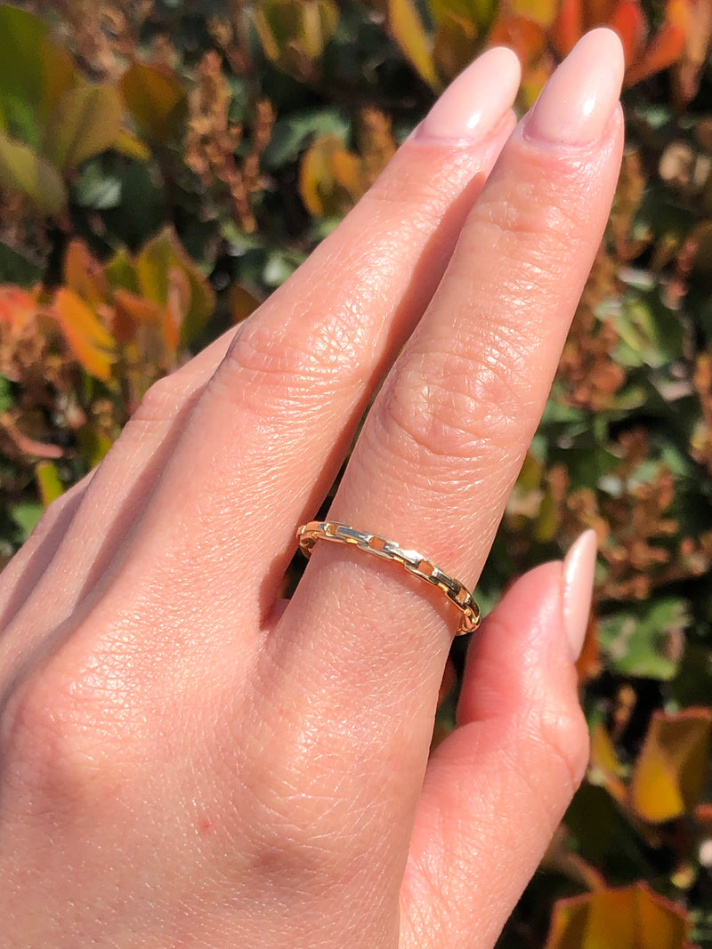 14K Thin Chainlink Gold Band